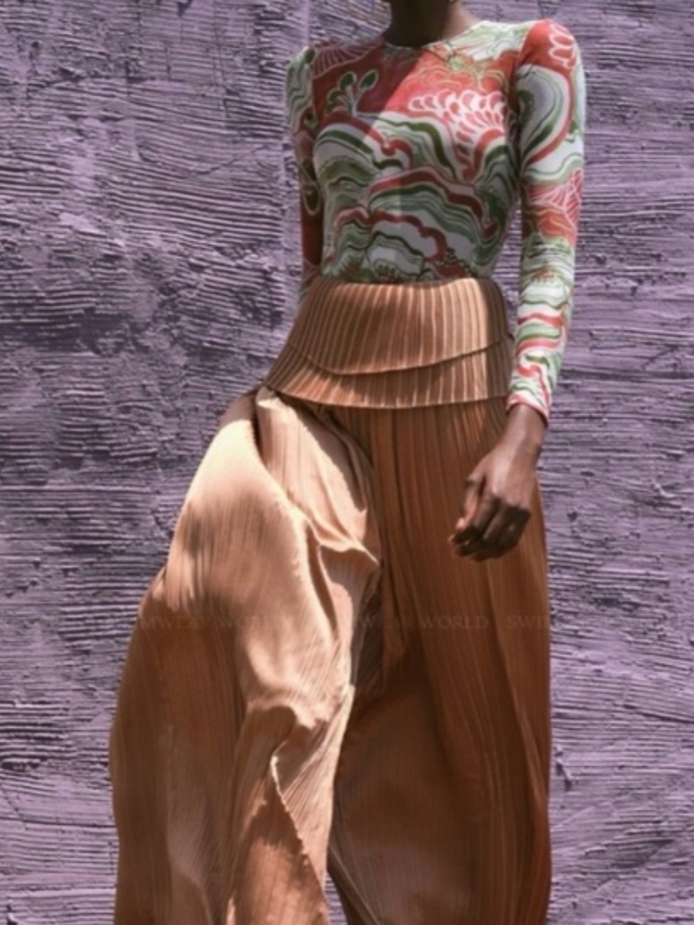 Pleated Wide-Leg Pants in Tan